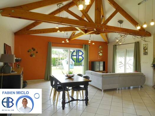 Maison de plain-pied à vendre 330 000 € 5 pièces 4 chambres 151 m² 1 190 m² de terrain Doissin 38730