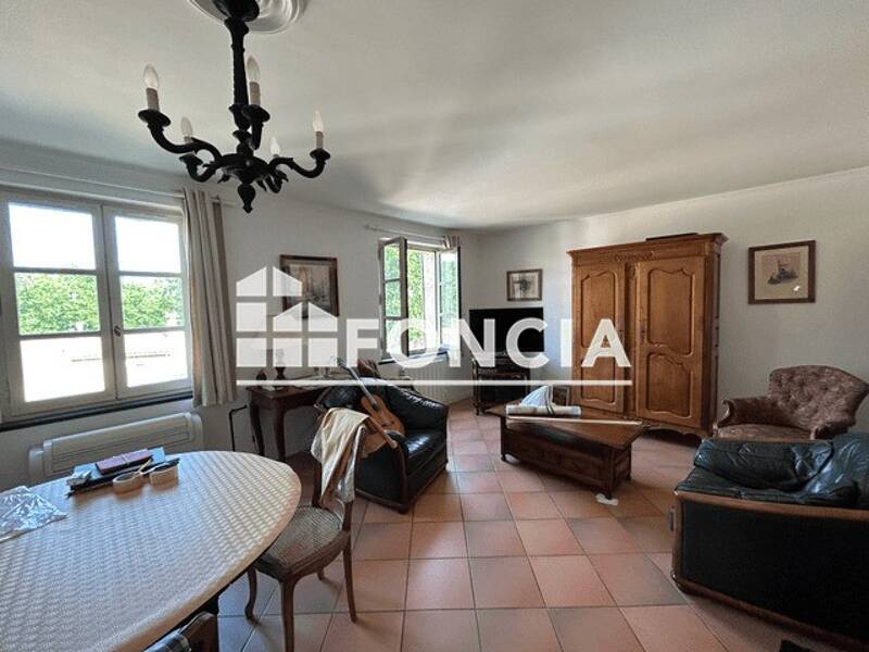Maison à louer, 71m², UZES