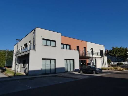 Local commercial à vendre 645 750 € 355 m² de surface de vente Parc la Verrerie-Le Guide Le Creusot 71200