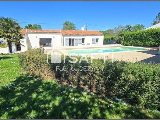 Maison à vendre 264 900 € 6 pièces 4 chambres 150 m² 1 228 m² de terrain La Bretonniere-la-Claye 85320
