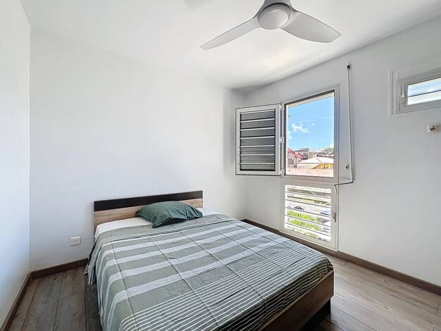 Appartement à louer 500 € 2 pièces 1 chambre 60 m² 1er étage Pointe-à-Pitre 97110