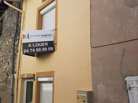 Villa à louer 445 € 2 pièces 1 chambre 49 m² dès le 14/06/2026 Centre-Saint Germain-Vareilles Ambérieu-en-Bugey 01500