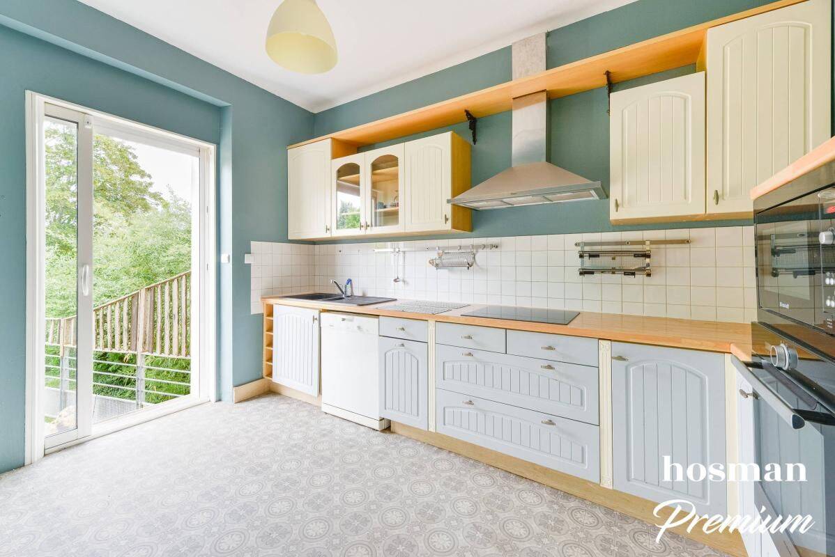 Charmante maison 6 pièces de 158 m² avec deux terrasses et jardi — 4
