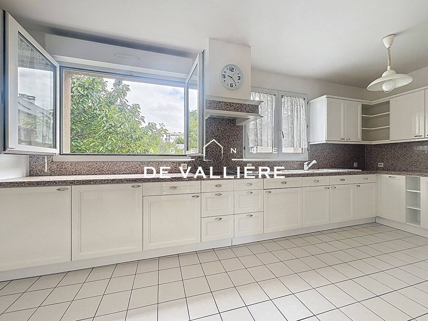 Maison à louer, 80m², NANTERRE