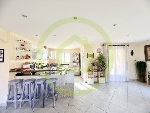 Maison à vendre 305 000 € 5 pièces 4 chambres 127 m² Tersanne 26390