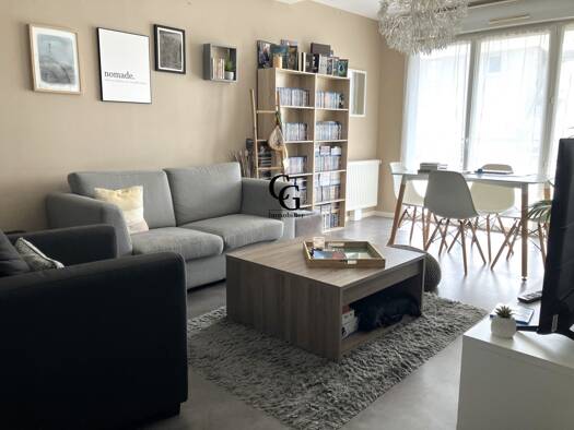 Appartement à vendre 137 000 € 2 pièces 1 chambre 45,6 m² Étage 1/3 Nord Les Sorinières 44840