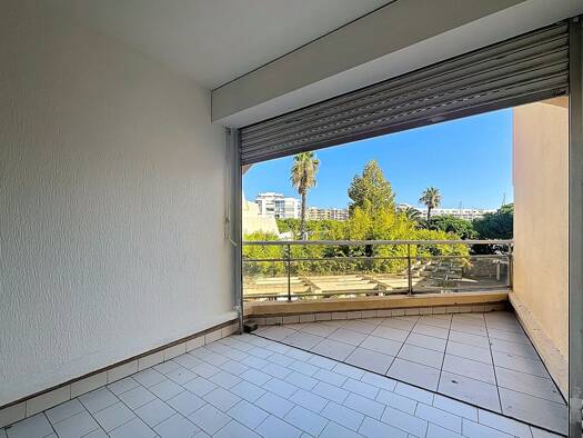 Appartement à louer 450 € 1 pièce 19 m² RDC/1 Mauguio 34130