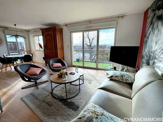 Appartement à vendre 285 000 € 4 pièces 2 chambres 90,8 m² Étage 3/3 Vieux Bergerac Bergerac 24100