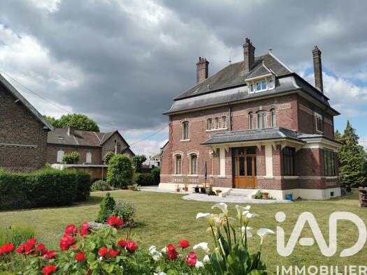 Maison à vendre 370 000 € 12 pièces 6 chambres 350 m² 2 492 m² de terrain Tergnier Tergnier 02700
