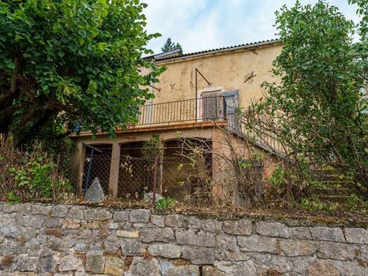 Maison à vendre 155 000 € 6 pièces 4 chambres 160 m² 250 m² de terrain Lanuéjols 30750