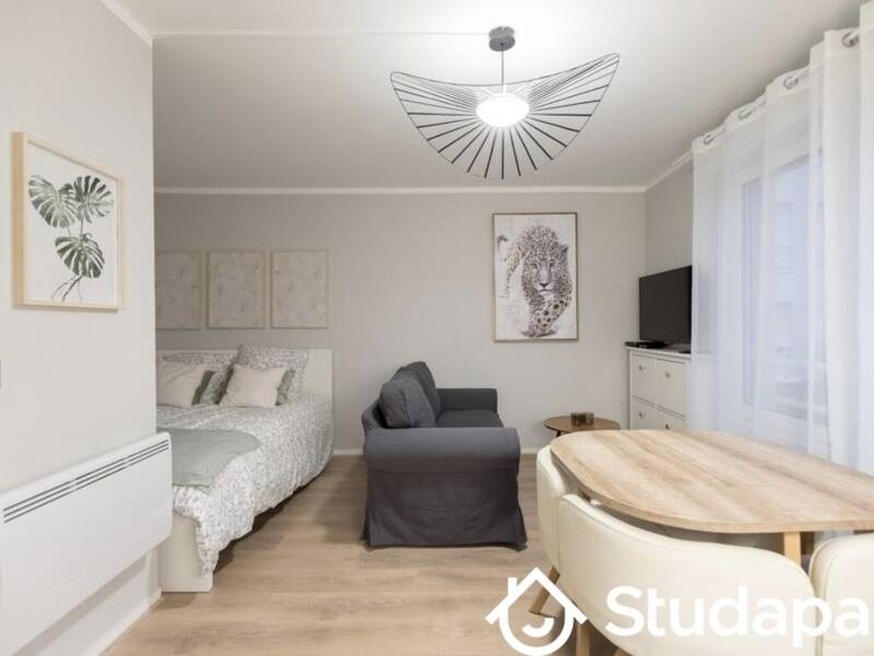 Maison à louer, 24m², SURESNES