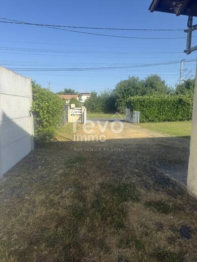 Terrain viabilisé à vendre 81 000 € 1 134 m² de terrain L'Herbergement 85260