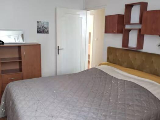 Appartement à louer 1 680 € 4 pièces 3 chambres 80 m² 3ème étage Saint-Germain-en-Laye 78100