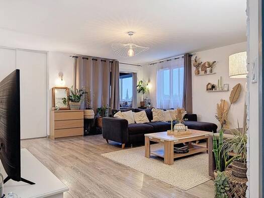 Appartement à vendre 254 880 € 4 pièces 3 chambres 104 m² 1 étages Codognan 30920