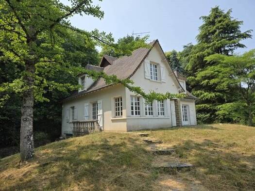 Maison à vendre 197 000 € 7 pièces 4 chambres 162 m² 5 566 m² de terrain La Chatre 36400