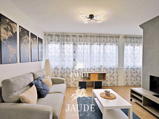 Appartement à louer 780 € 4 pièces 2 chambres 62 m² Étage 4/4 Anatole France Clermont-Ferrand 63000