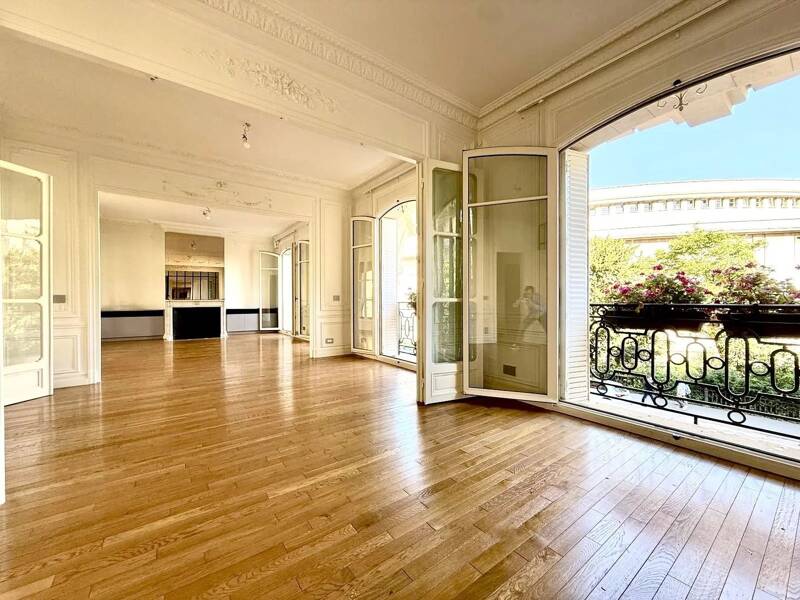Maison à louer, 209m², PARIS 16E