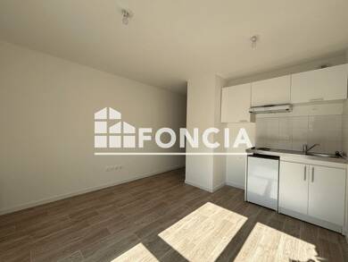 Appartement à louer 362 € 1 pièce 23,1 m² 3ème étage disponible à partir du 23/06/2025 Rabière Joué-Lès-Tours 37300