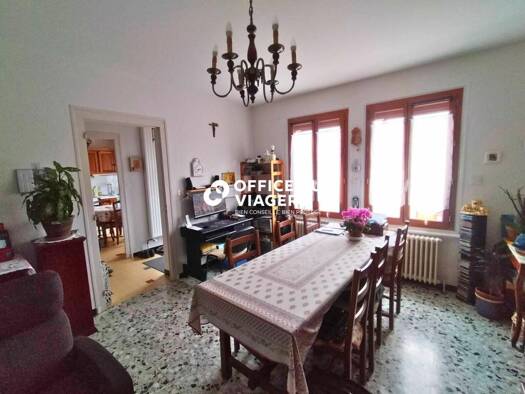 Maison en viager occupé Bouquet 30 300 € 3 pièces 2 chambres 80 m² 644 m² de terrain Pommiers-en-Forez 42260