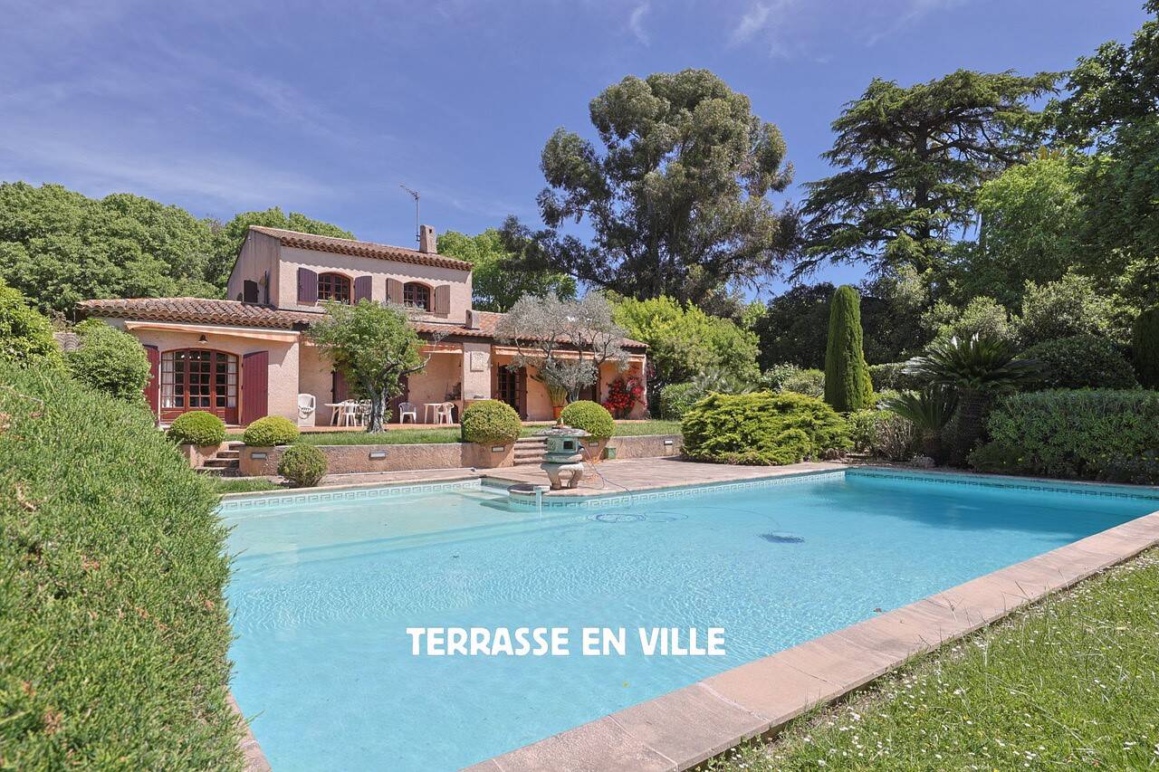 Maison à vendre, 217m², HYERES