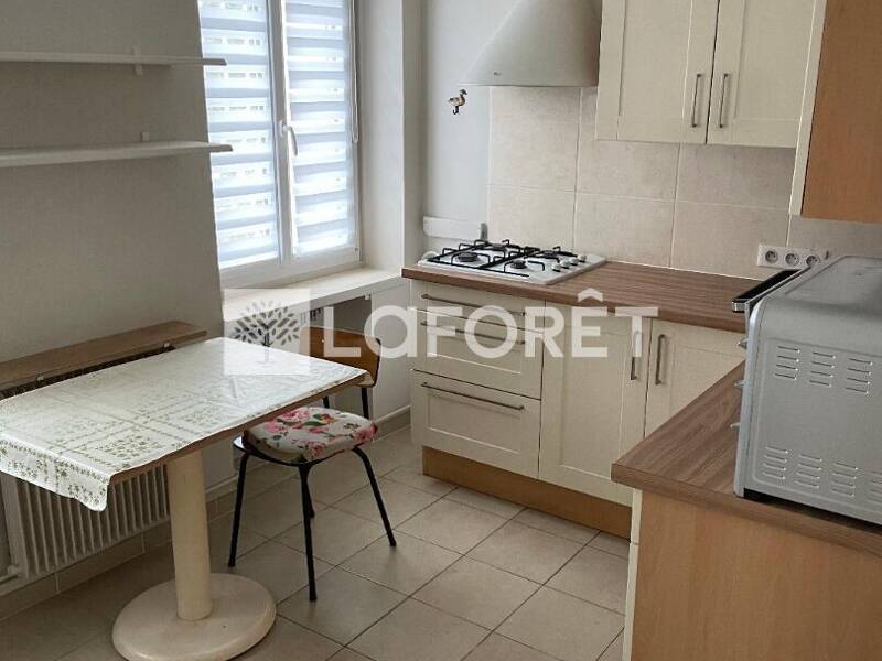 Maison à louer, 61m², FONTENAY SAINT PERE