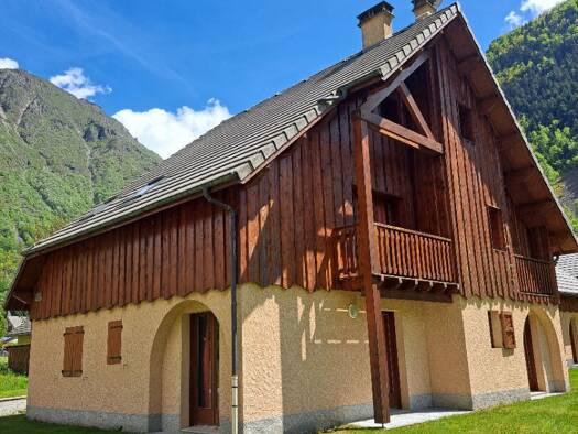 Maison à vendre 139 000 € 5 pièces 3 chambres 60 m² La Chapelle-en-Valgaudémar 05800