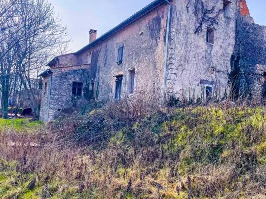 Maison à vendre 249 000 € 6 pièces 4 chambres 131 m² 1 859 m² de terrain Sault 84390