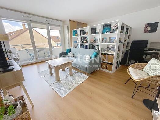Appartement à vendre 144 000 € 1 pièce 35,37 m² Étage 1/2 Aqueduc Sud Plaisir 78370