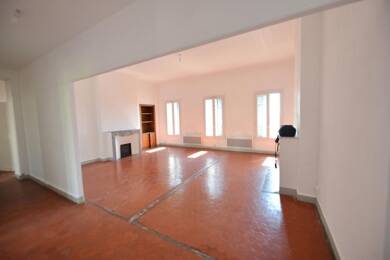 Appartement à louer 870 € 4 pièces 3 chambres 95,3 m² 1 étages Centre Ville Sud Ouest Grasse 06130