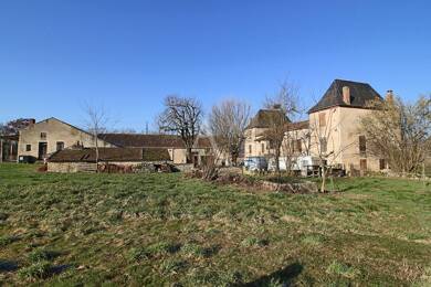 Maison à vendre 260 000 € 15 pièces 6 chambres 420 m² 5 874 m² de terrain Puy l Eveque 46700