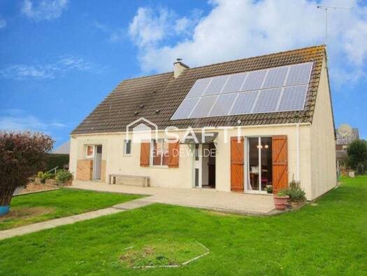 Maison de plain-pied à vendre 167 000 € 4 pièces 3 chambres 104 m² 1 706 m² de terrain Isigny-le-Buat 50540