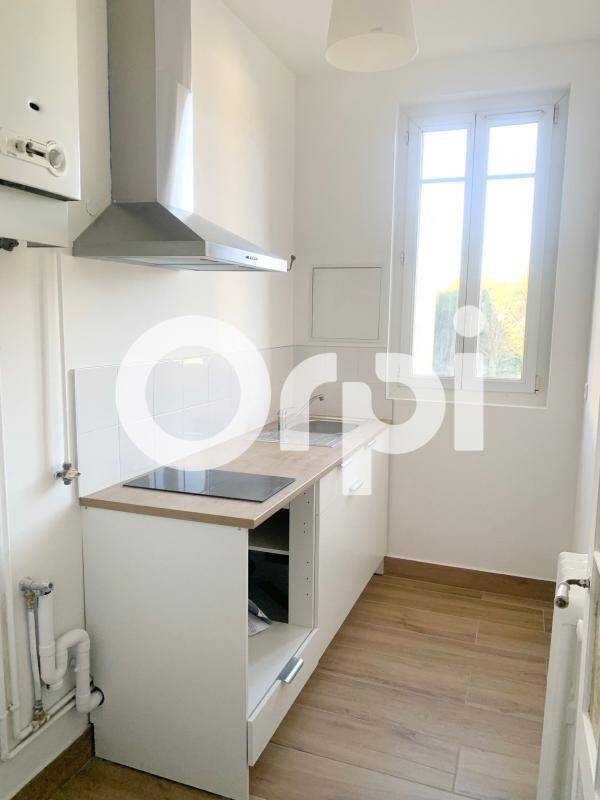 Maison à louer, 34m², SAINT MAUR DES FOSSES