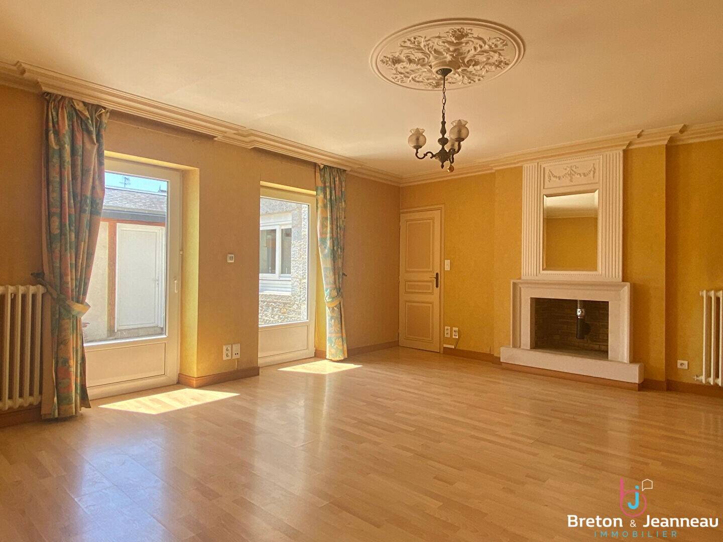 Maison à vendre, 130m², SAINT GERMAIN EN COGLES
