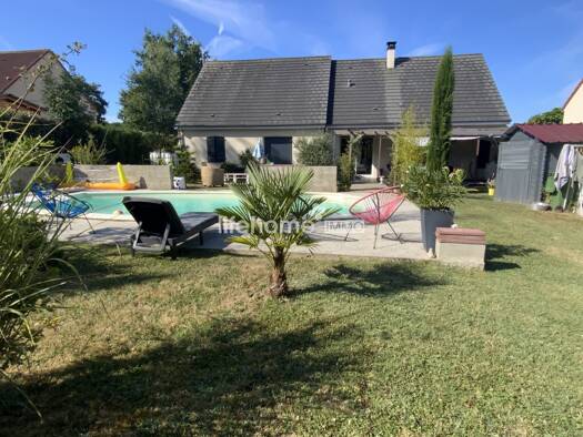 Maison de plain-pied à vendre 239 900 € 5 pièces 4 chambres 151 m² 1 160 m² de terrain Saint-Loup 41320