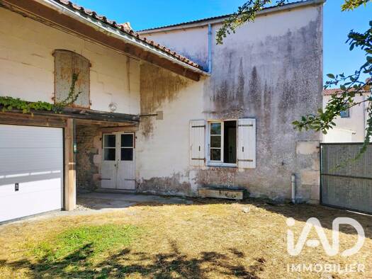 Maison à vendre 90 000 € 5 pièces 4 chambres 145 m² Andilly 17230