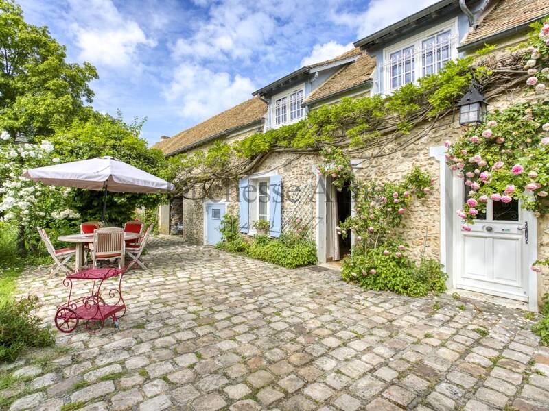 Maison à vendre, 337m², HOUDAN