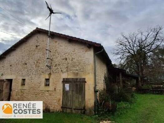 Maison en viager occupé Bouquet 15 000 € 1 pièce 2 chambres 70 m² 6 890 m² de terrain Champniers 86400