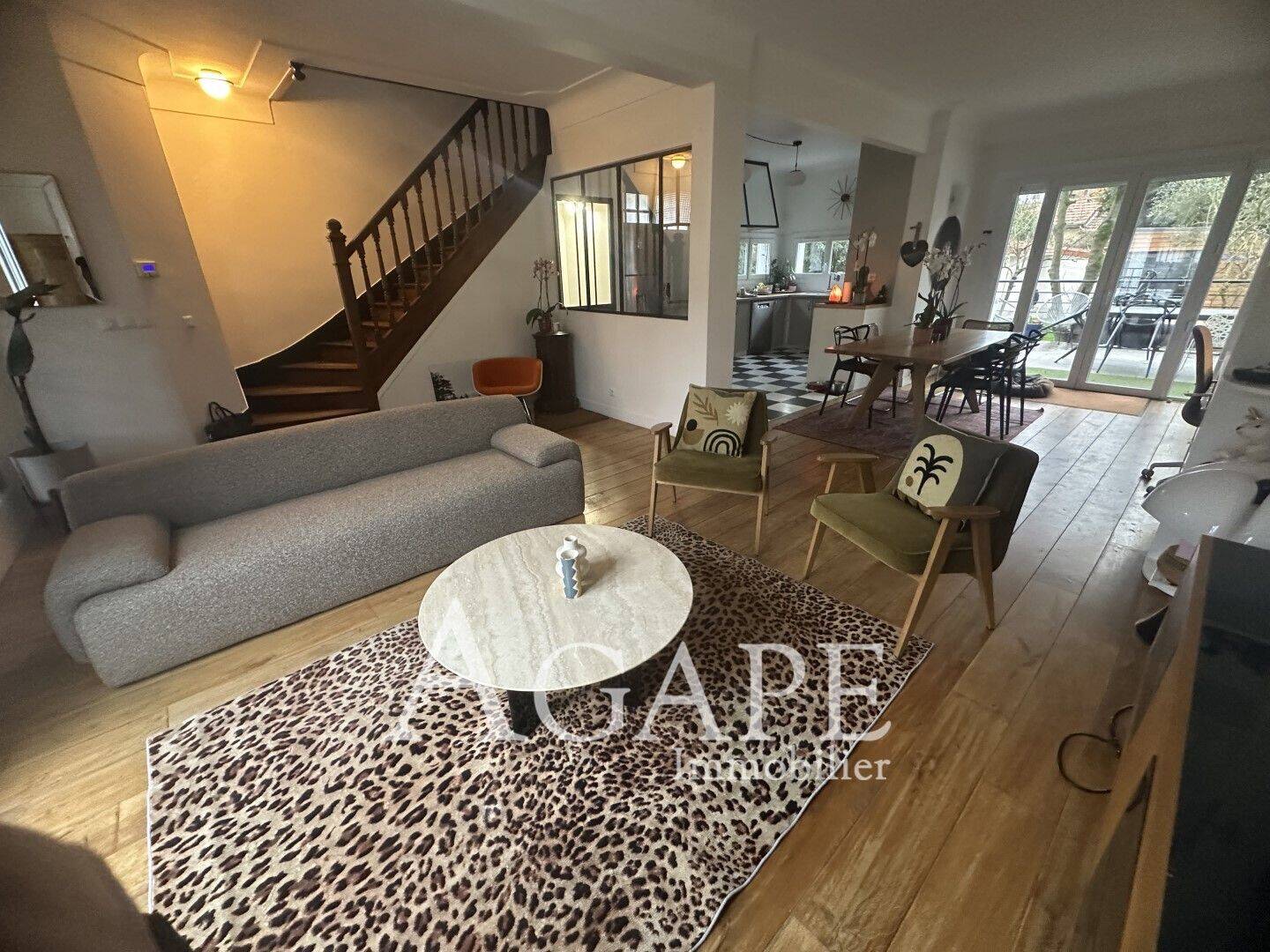 Maison à vendre, 143m², SAINT MAUR DES FOSSES