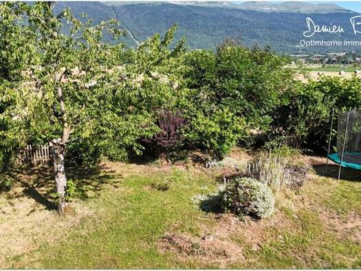Terrain constructible à vendre 340 000 € 482 m² de terrain Ouest Saint-Genis-Pouilly 01630