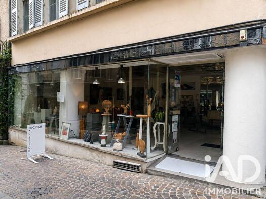 Immeuble à vendre 120 000 € 380 m² La Bastide Villefranche-de-Rouergue 12200