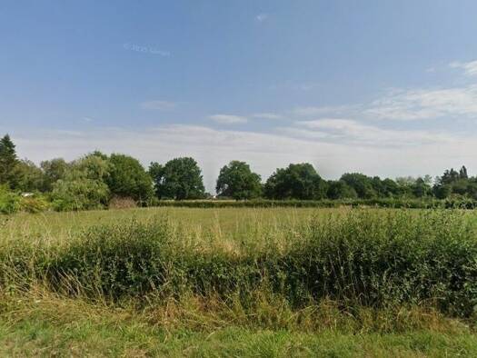 Terrain constructible viabilisé à vendre 65 000 € 732 m² de terrain Marzy 58180