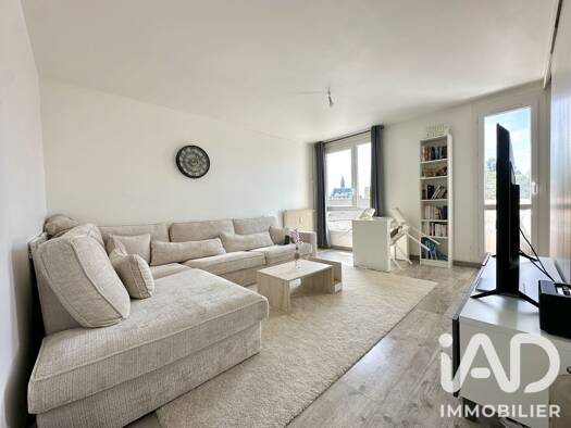 Appartement à vendre 149 000 € 3 pièces 2 chambres 66 m² Étage 2/4 Rive Droite-Apport Paris Gare Corbeil-Essonnes 91100