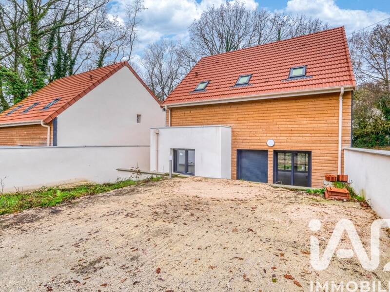 Maison à vendre, 138m², VILLENEUVE SUR BELLOT
