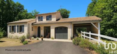 Maison à vendre 220 000 € 4 pièces 3 chambres 125 m² 3 000 m² de terrain Voeuil-et-Giget 16400