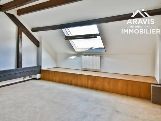 Appartement à louer 720 € 1 pièce 26,9 m² 2ème étage Saint-Jorioz 74410
