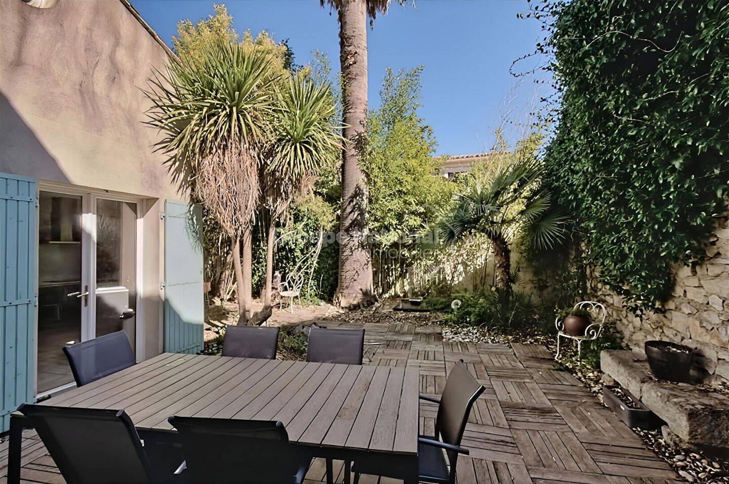 Maison à vendre, 160m², SAINT LAURENT D'AIGOUZE