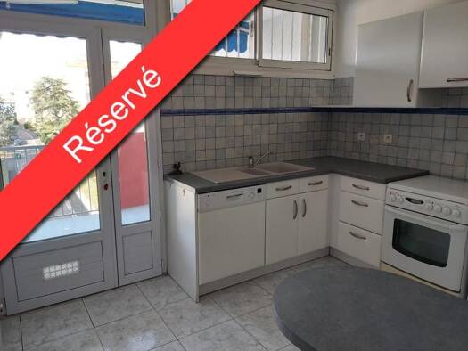 Appartement à louer 690 € 3 pièces 2 chambres 77 m² 4ème étage Ancien Hôpital Béziers 34500