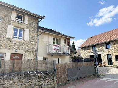 Appartement à louer 400 € 1 pièce 25 m² 1er étage St Hilaire de Brens 38460