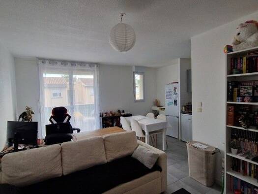 Appartement à vendre 140 400 € 2 pièces 1 chambre 41 m² Étage 1/1 Créon 33670