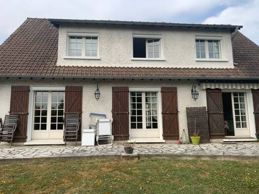 Maison à vendre 385 000 € 6 pièces 4 chambres 152 m² 879 m² de terrain Étréchy 91580